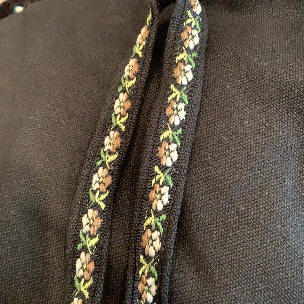 Handmade Moroccan Flower Embroidered Bag - Picture 7 of 7
